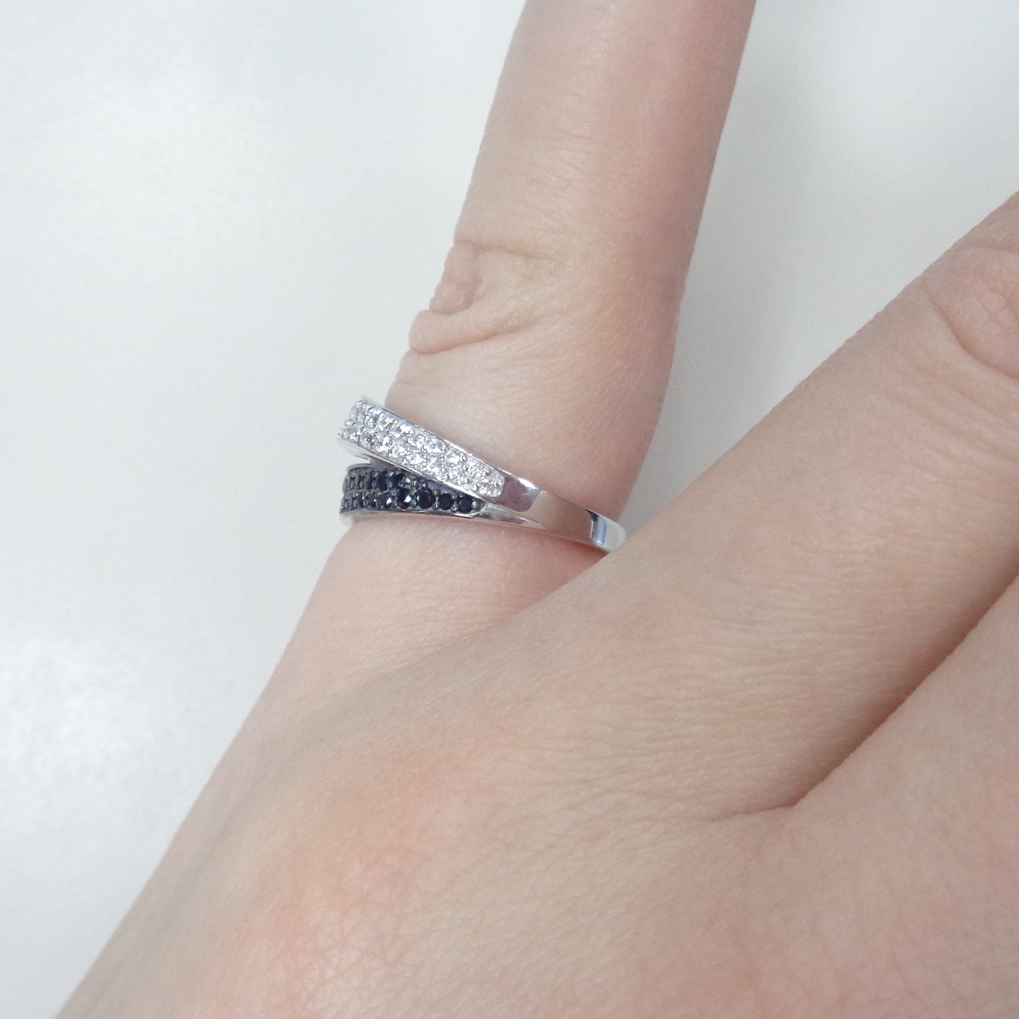 Серебряное кольцо со шпинелью